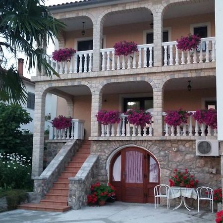 Apartment Samanic Malinska Exterior foto