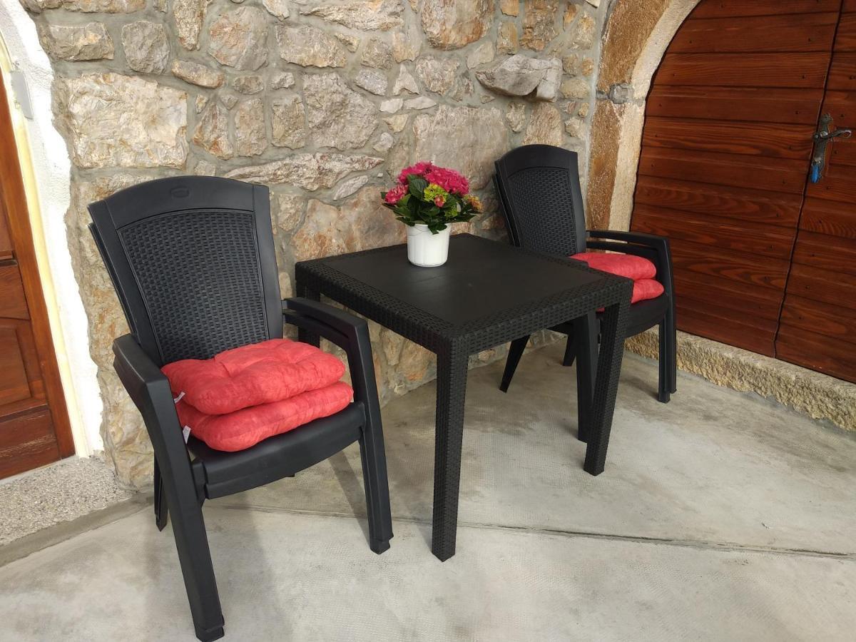Apartment Samanic Malinska Exterior foto